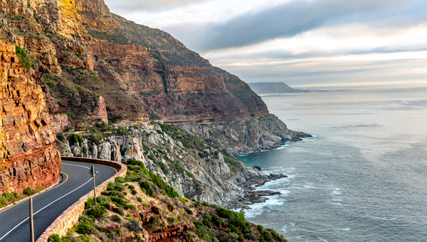 Chapman’s Peak: La carretera panorámica que discurre entre Hout Bay y Noodhoet 